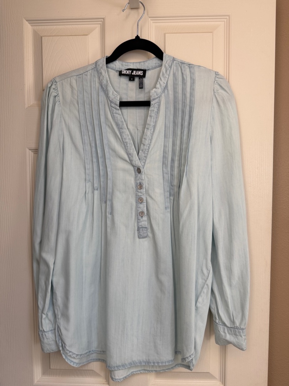DKNY Jeans Light Blue Pintuck Button-Front Tunic Top